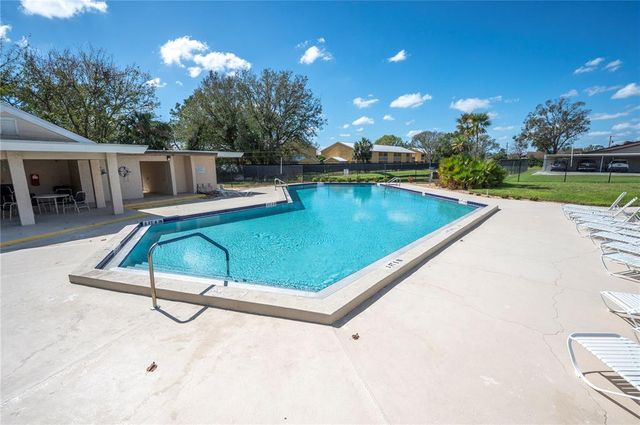 2025 SYLVESTER ROAD N106, Lakeland, FL 33803