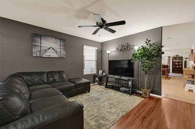 1834 Howth Avenue, Houston, TX 77051