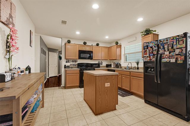 1834 Howth Avenue, Houston, TX 77051