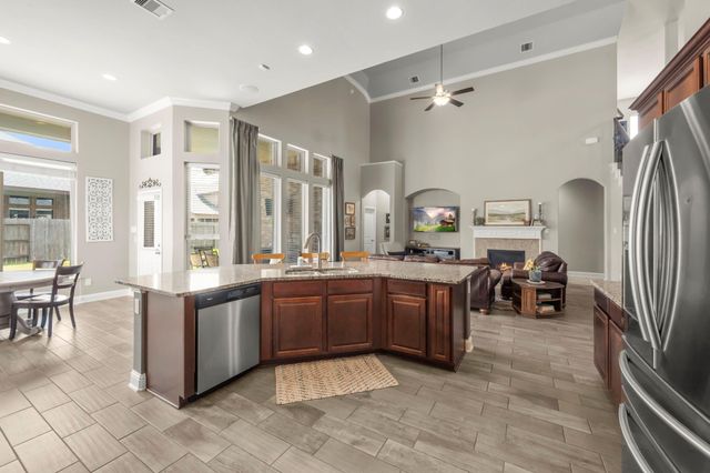 15202 Foxwood Arbor Lane, Cypress, TX 77429