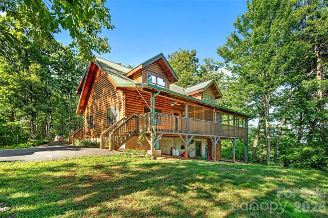 545 Mountain Crest Drive S, Marion, NC 28752