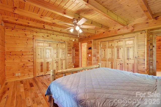 545 Mountain Crest Drive S, Marion, NC 28752