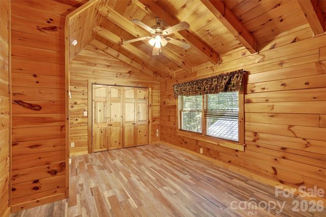 545 Mountain Crest Drive S, Marion, NC 28752