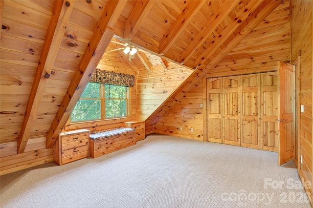 545 Mountain Crest Drive S, Marion, NC 28752