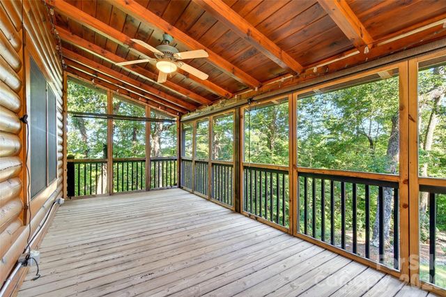 545 Mountain Crest Drive S, Marion, NC 28752