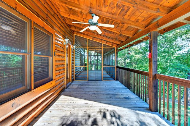 545 Mountain Crest Drive S, Marion, NC 28752