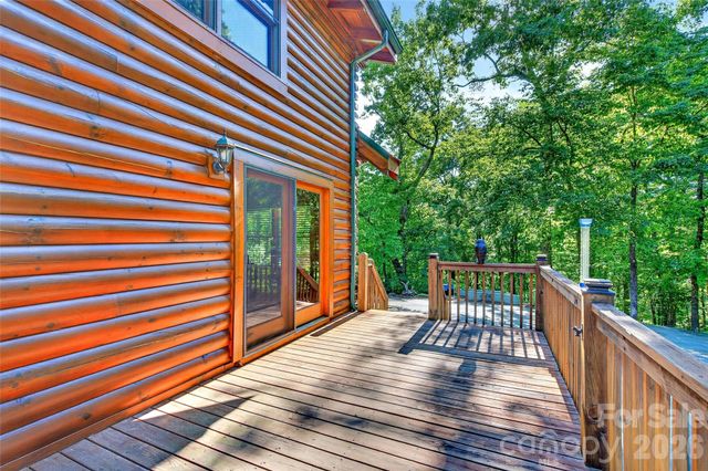 545 Mountain Crest Drive S, Marion, NC 28752