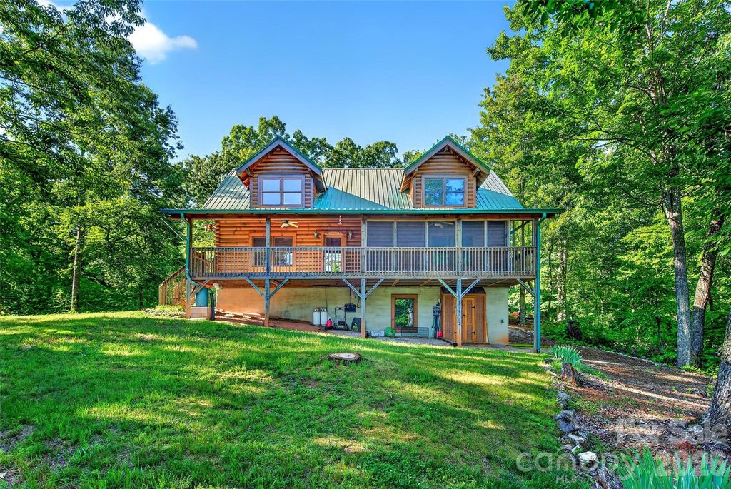 545 Mountain Crest Drive S, Marion, NC 28752