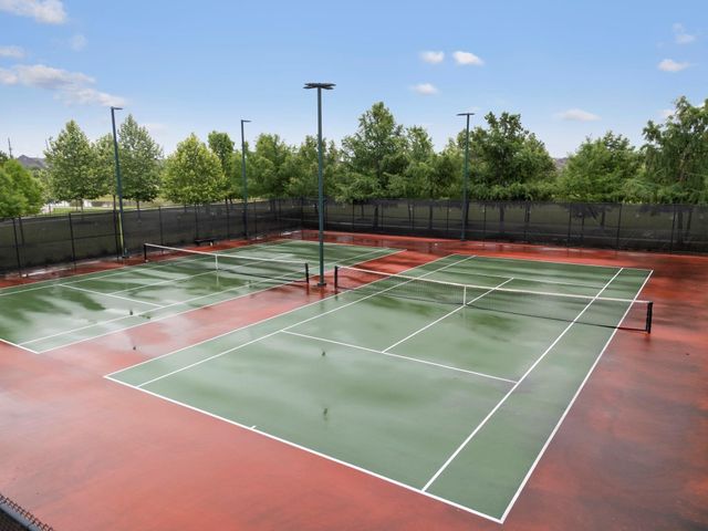 1515 Shining Willow Court, Richmond, TX 77406