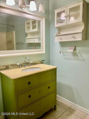 8016 Ridgecrest Circle, Biloxi, MS 39532