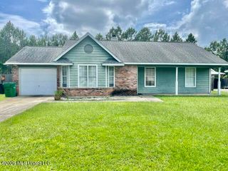 8016 Ridgecrest Circle, Biloxi, MS 39532