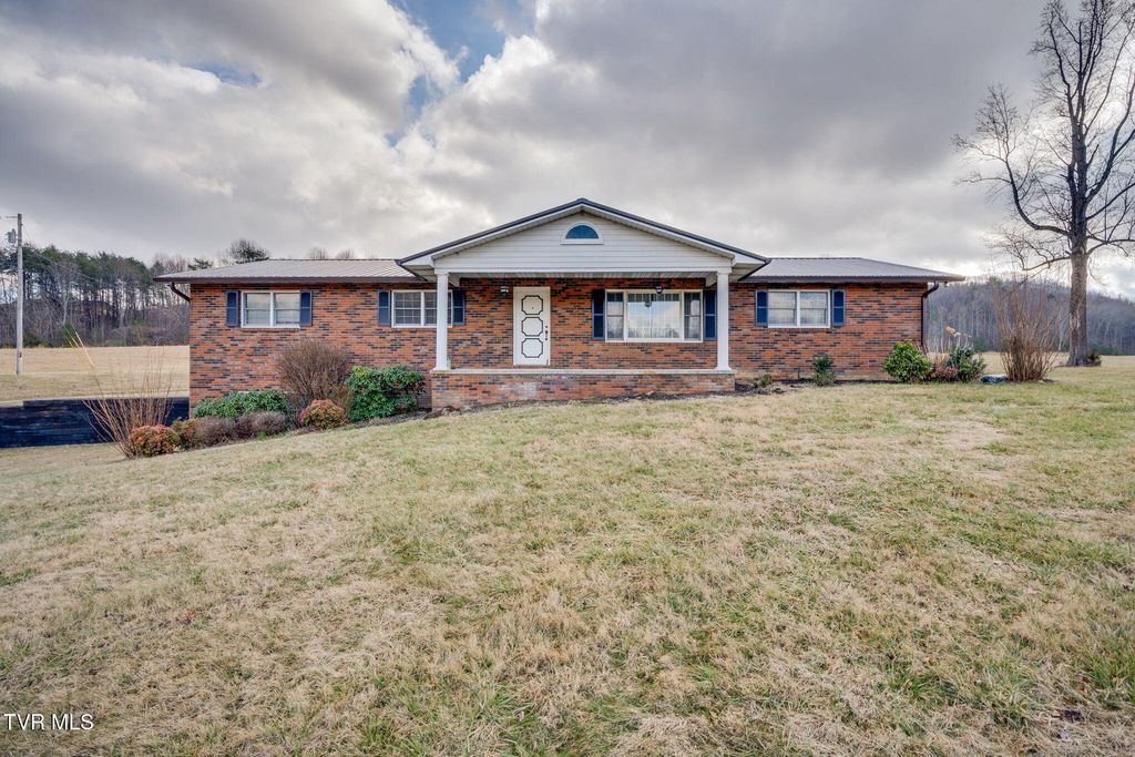 2517 Sinking Creek Road, Johnson City, TN 37604