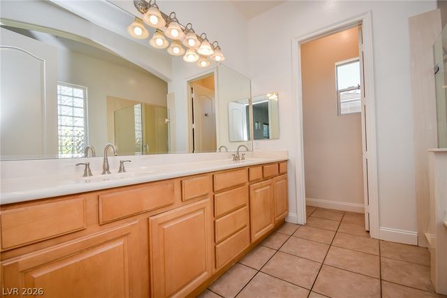 10243 Bright Harbor Avenue, Las Vegas, NV 89135