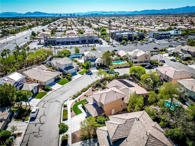 10243 Bright Harbor Avenue, Las Vegas, NV 89135