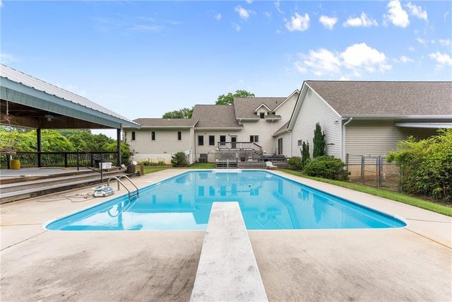 5415 Little Drive, Murrayville, GA 30564