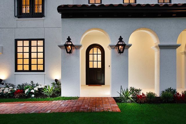 10 Libretto Court, The Woodlands, TX 77382