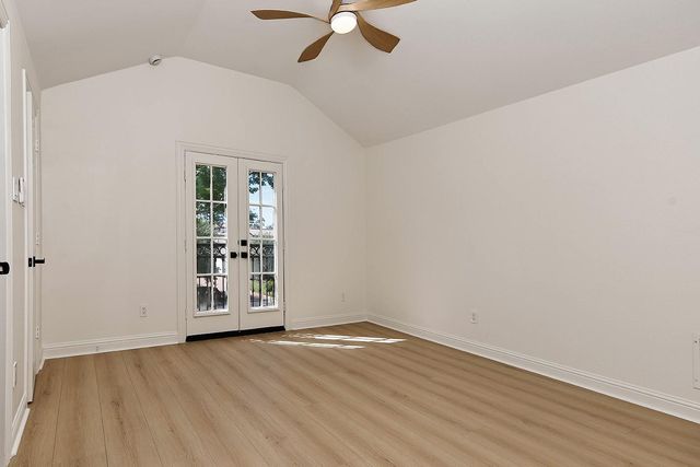 10 Libretto Court, The Woodlands, TX 77382