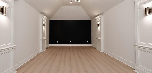 10 Libretto Court, The Woodlands, TX 77382