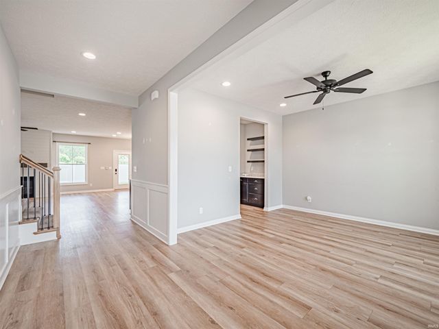 11401 Goshen Drive, Evansville, IN 47725