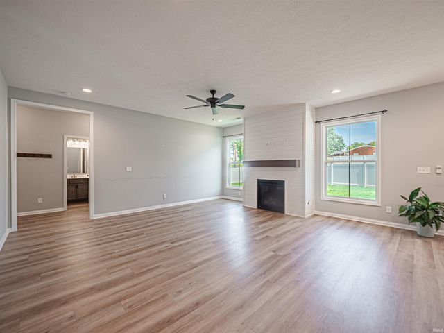 11401 Goshen Drive, Evansville, IN 47725