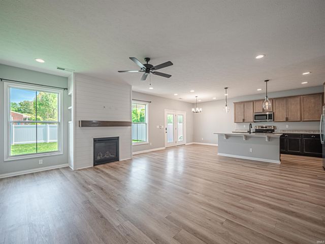 11401 Goshen Drive, Evansville, IN 47725