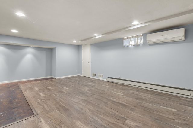 5254 14th Avenue S, Minneapolis, MN 55417