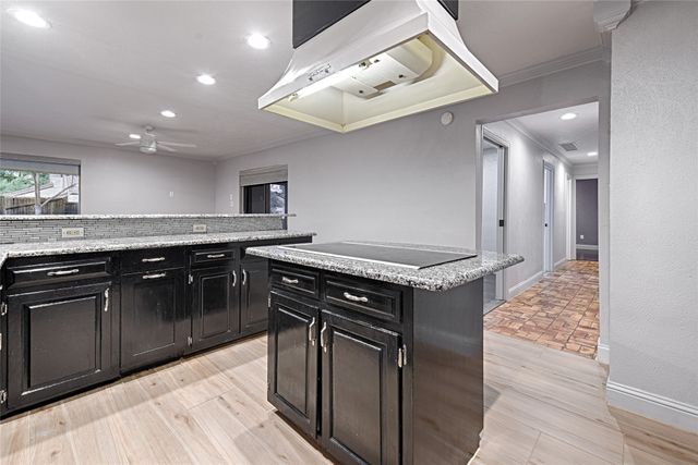 509 N Durango Circle, Irving, TX 75062