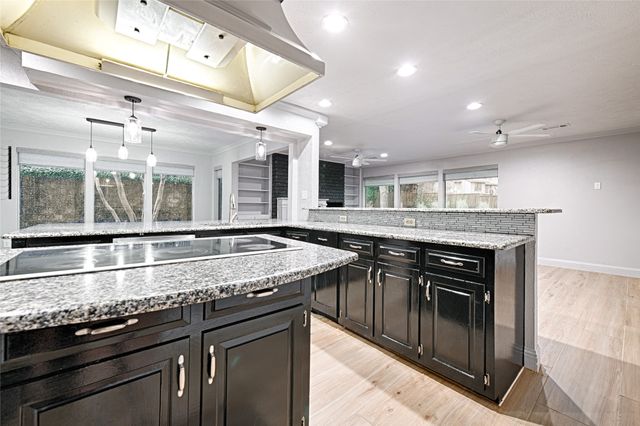 509 N Durango Circle, Irving, TX 75062