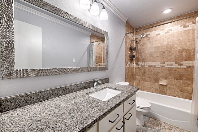 509 N Durango Circle, Irving, TX 75062