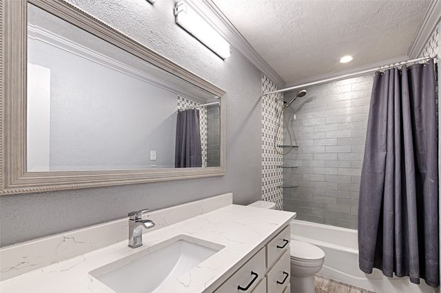 509 N Durango Circle, Irving, TX 75062