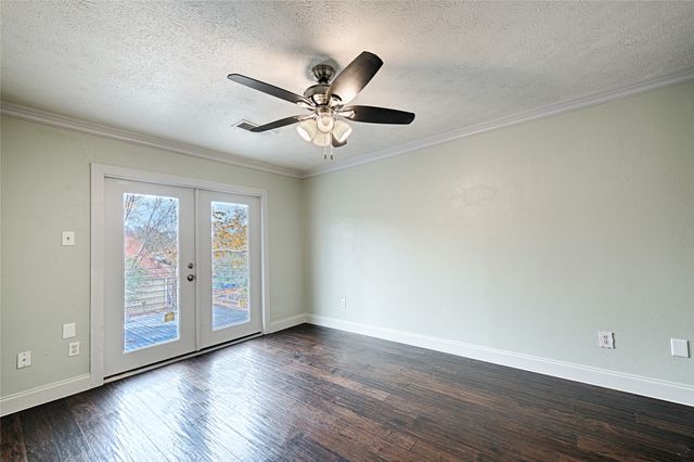 509 N Durango Circle, Irving, TX 75062