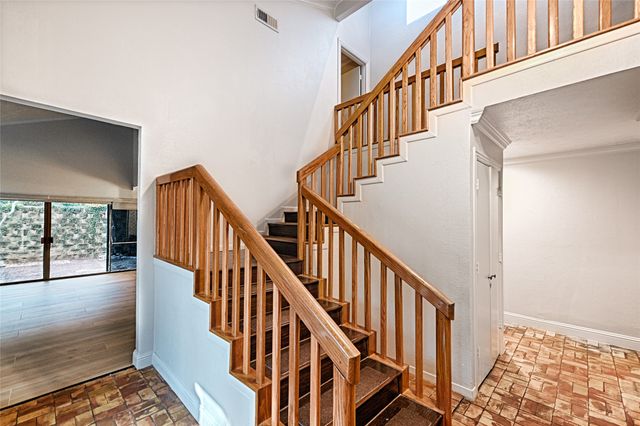 509 N Durango Circle, Irving, TX 75062