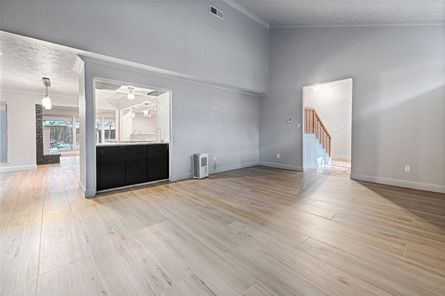 509 N Durango Circle, Irving, TX 75062