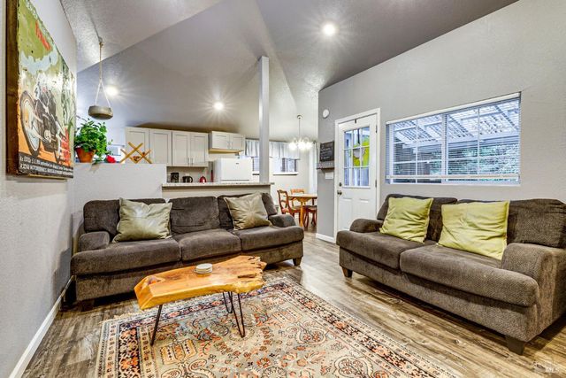 14465 Old Cazadero Rd, Guerneville, CA 95446