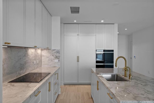 3015 S YSABELLA AVENUE 2602, Tampa, FL 33629