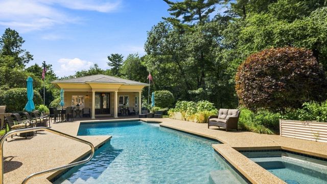 41 Spruce Rd., North Reading, MA 01864
