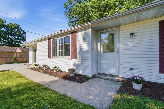 7111 Cranberry Road, Fort Wayne, IN 46825