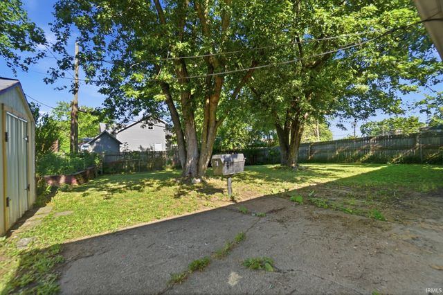 7111 Cranberry Road, Fort Wayne, IN 46825