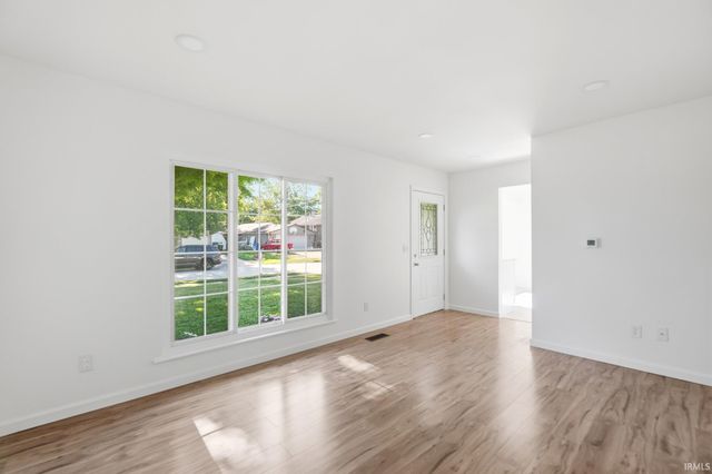 7111 Cranberry Road, Fort Wayne, IN 46825