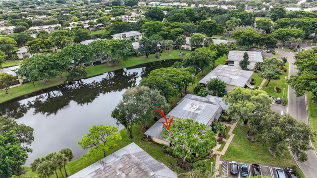 24 Westgate Lane A, Boynton Beach, FL 33436