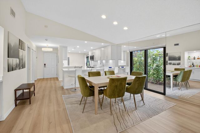 24 Westgate Lane A, Boynton Beach, FL 33436