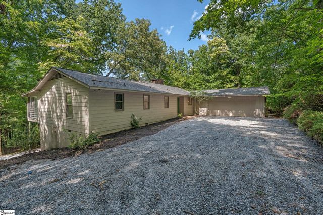 215 Hearthstone Ridge Road, Landrum, SC 29356