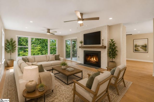 215 Hearthstone Ridge Road, Landrum, SC 29356