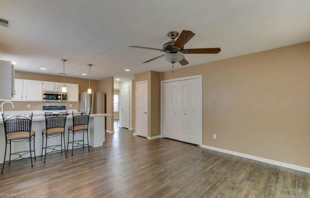 1133 Lady Ashley DR, Chesapeake, VA 23320