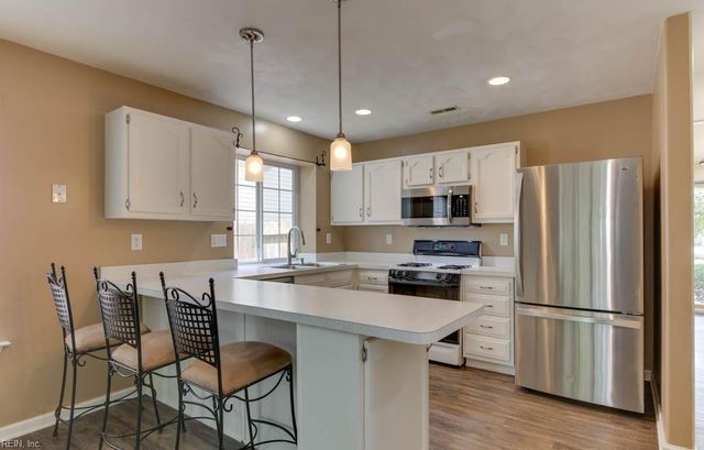 1133 Lady Ashley DR, Chesapeake, VA 23320