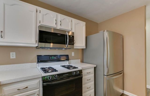 1133 Lady Ashley DR, Chesapeake, VA 23320