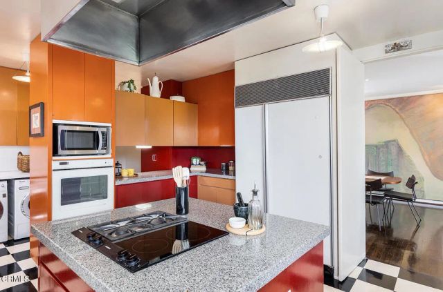 1436 Hillcrest Avenue, Pasadena, CA 91106