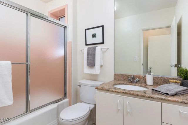 1436 Hillcrest Avenue, Pasadena, CA 91106