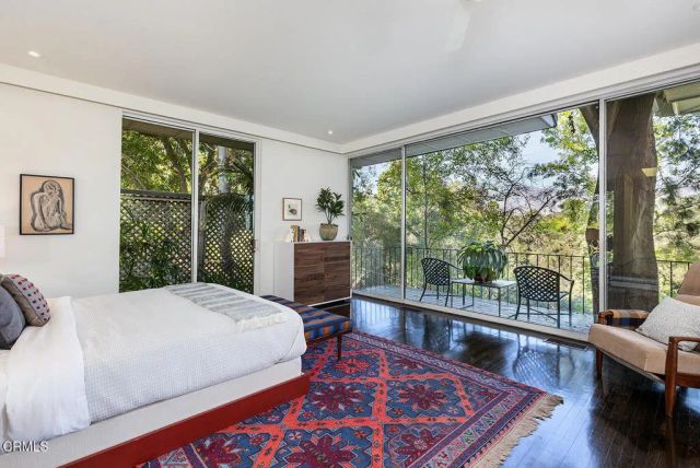 1436 Hillcrest Avenue, Pasadena, CA 91106