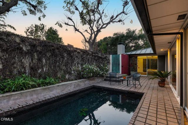 1436 Hillcrest Avenue, Pasadena, CA 91106